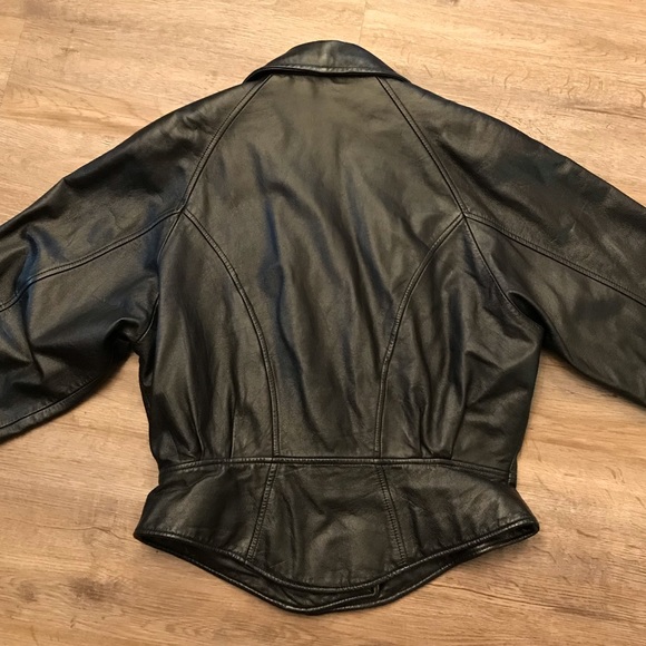 Sold Wilson’s Leather Jacket - Picture 6 of 11